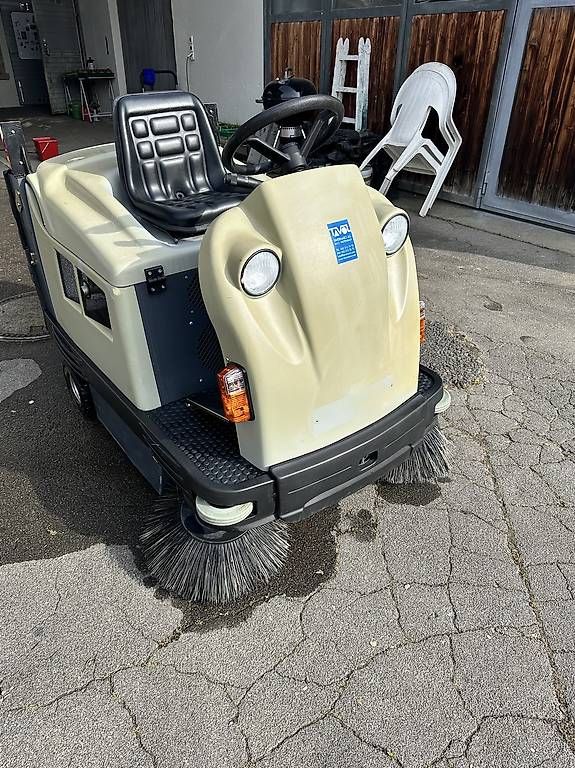Tutte le macchine: Kehrmaschine IPC – Usato da Meilen venduto da Fonzi67