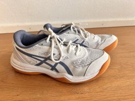 Asics Hallenschuhe / Gr 34.5