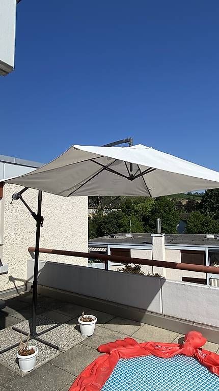 Parasols: Sonnenschirme – D'occasion à Ebikon par mir_q97p