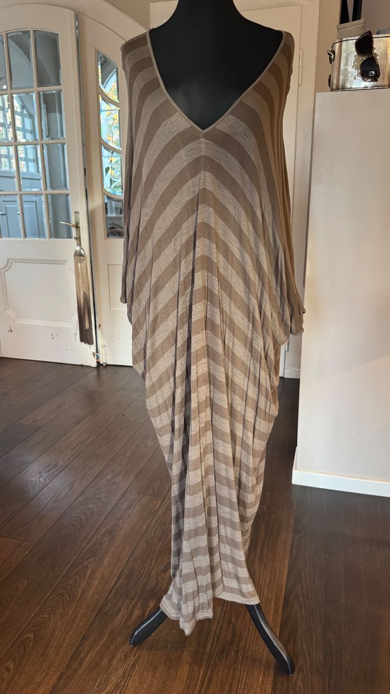 Kleider: Kleid Grösse 38/40 – Gebraucht aus Zollikon von rundbsurf