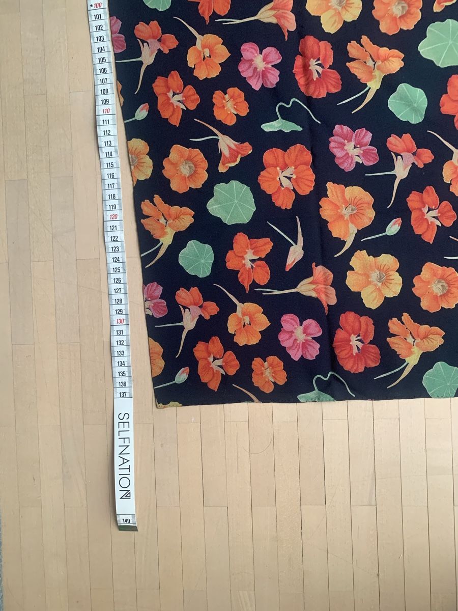 Fabric Frontline Foulards, Tücher & Schals: Fabric Frontline Kapuziner – Gebraucht aus Zürich von louise66 2