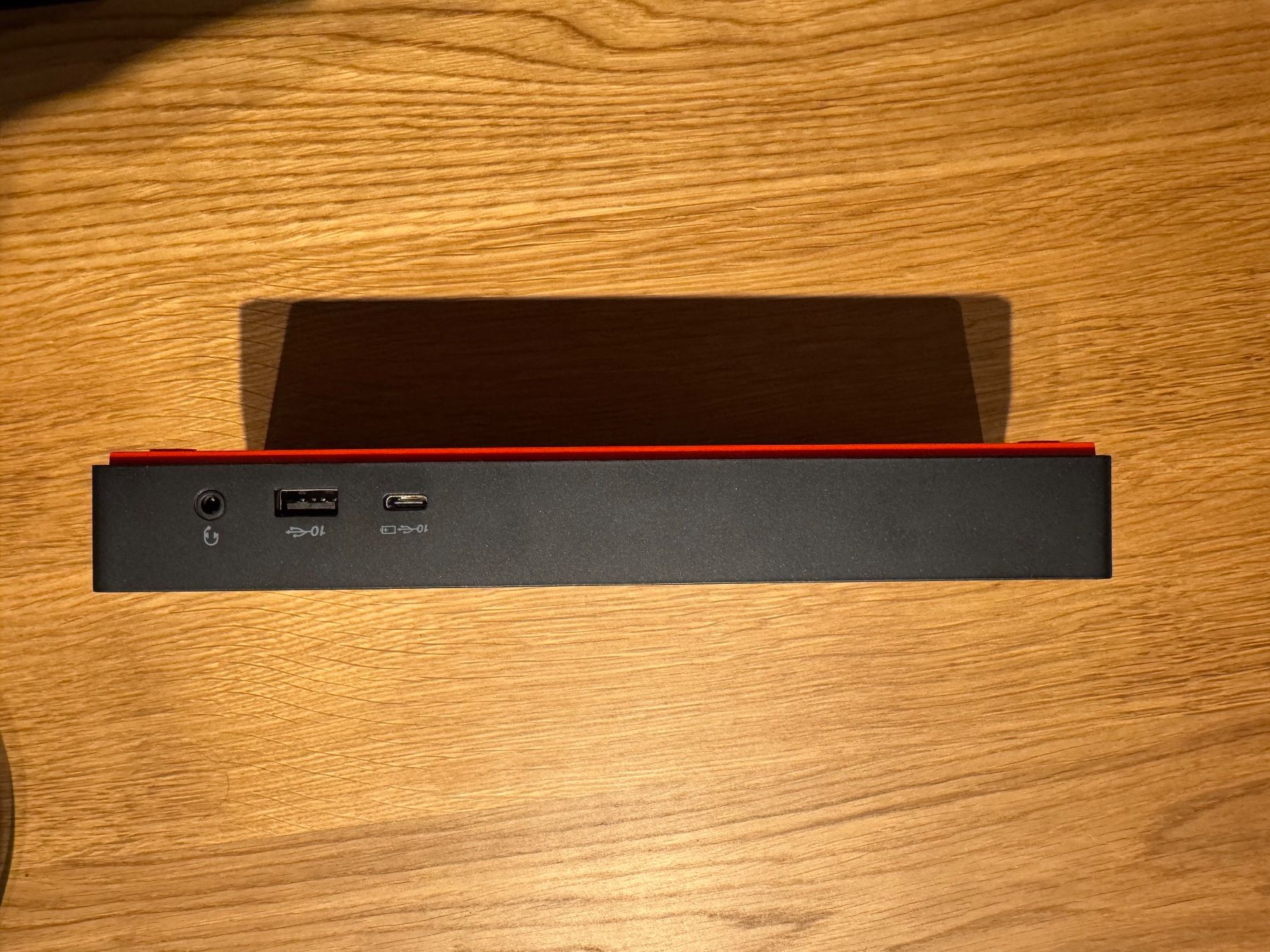 Lenovo Docking station: Lenovo Thinkpad Thunderbolt 4 – Usato da Winterthur venduto da CamiStore 5