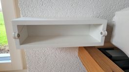 Weisses Nachttischli / Wandtablar klappbar 3 Stück verfügbar