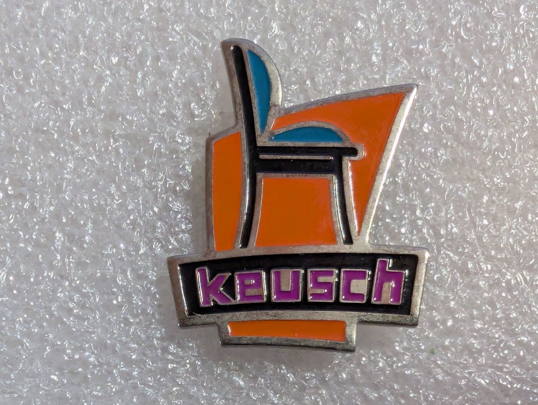 Placchette & Badge: Ansteckpin 303: Keusch – Usato da Oppligen venduto da Pin-Fall-Shop