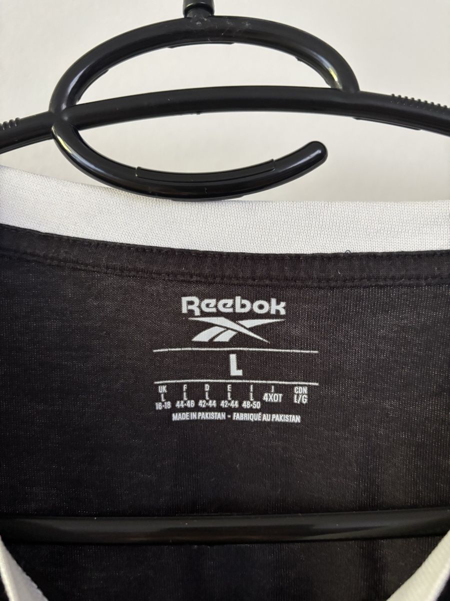 Reebok T-shirts: Reebok Oversize Shirt – D'occasion à Kaltbrunn par celiabernet 1