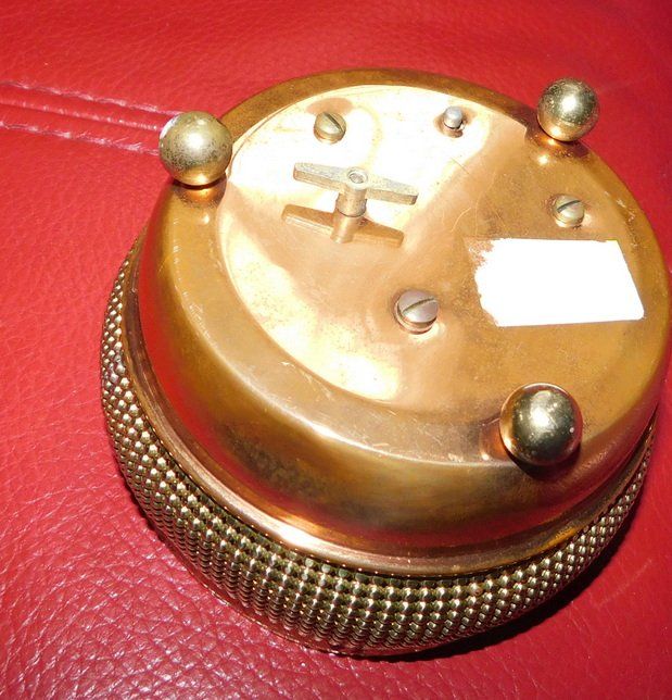 Carillon: Spieldose, Flaschenhalter, D 10,5 cm – Usato da Villnachern venduto da Schnugelchen 1