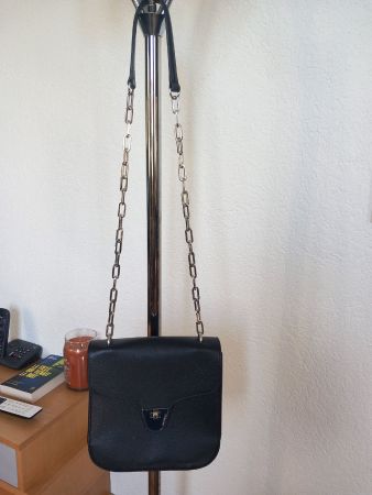 Utilisé 2 x Sac COCCINELLE noir Fr. 320.00 en cuir