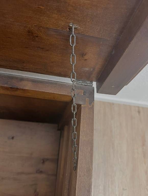 Cassapanche: Antike spanische Holztruhe mit Stauraum – Usato da Obernau venduto da Arche_Noah_Brocki 8