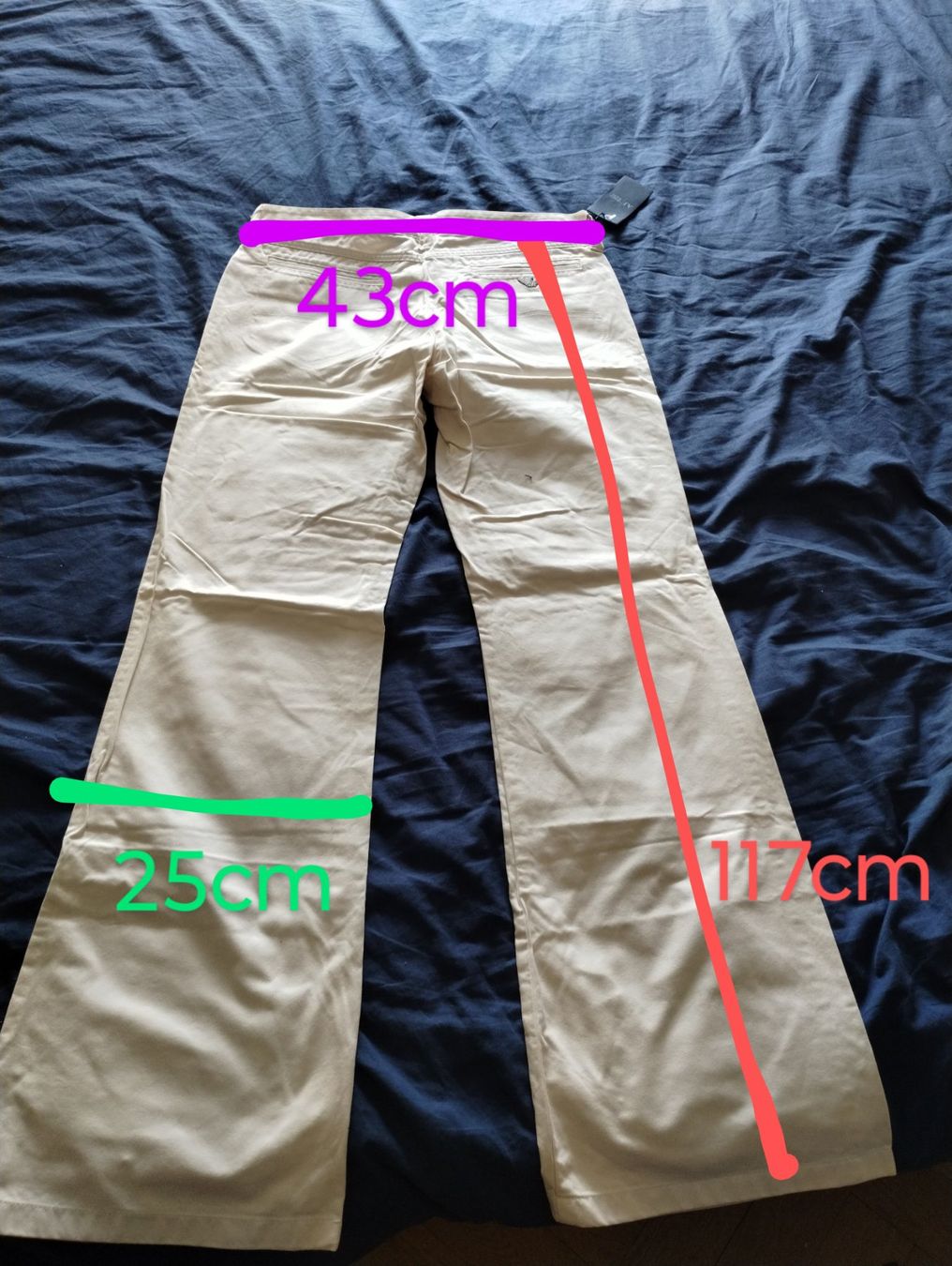Armani Jeans: Armani jeans taille 29 crème – Neu (gemäss Beschreibung) aus Lausanne von Martinucci