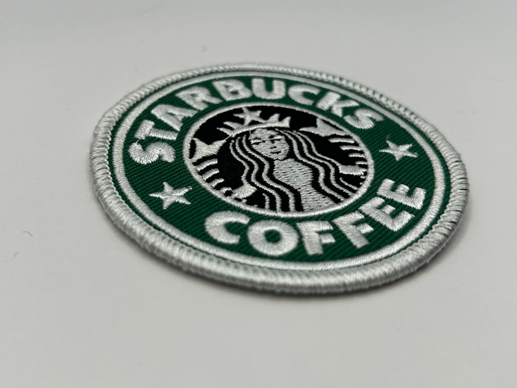 Toppe: Starbucks Aufnähr Badge Patch Kaffee Espresso Take Away – Nuovo e nell'imballaggio originale da Dättlikon venduto da easythings 1