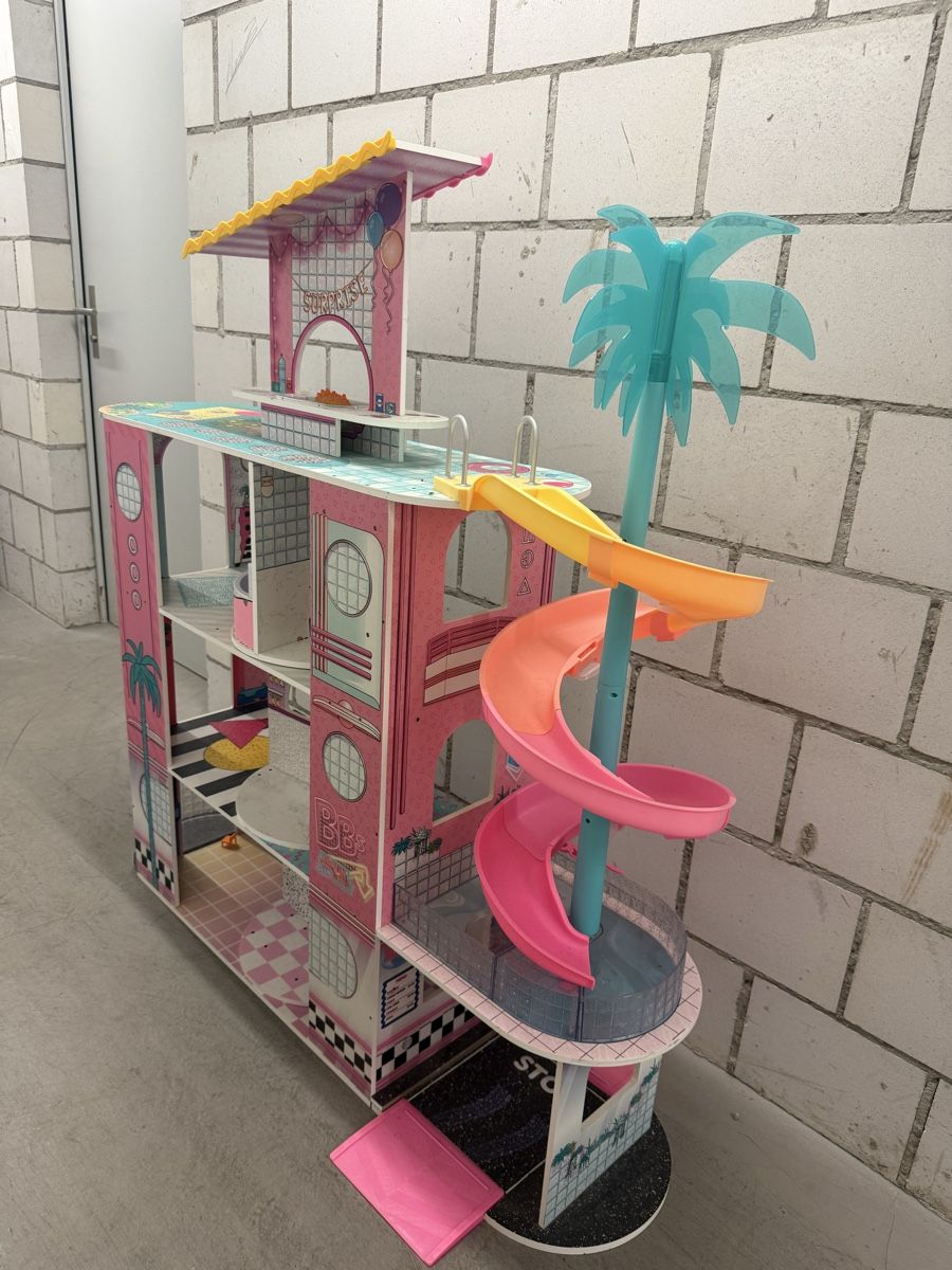 Case e mobili per bambole: LOL Surprise Puppenhaus – Usato da Burgdorf venduto da zoe_g7lh 1