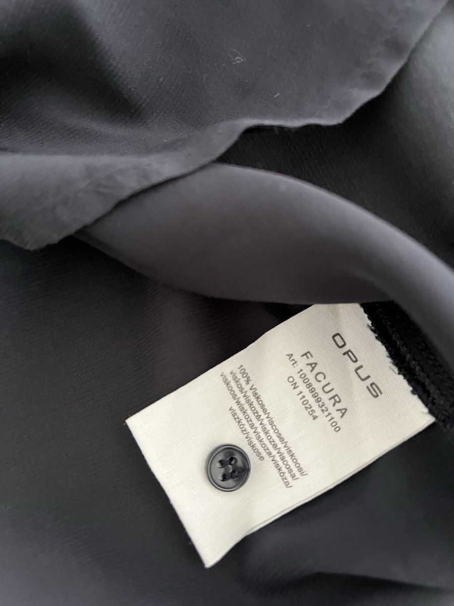 Opus Tuniche: Neue Opus Dunkelblau Tunika mit Etikette – Nuovo e nell'imballaggio originale da Wettingen venduto da epe_9vbf 5