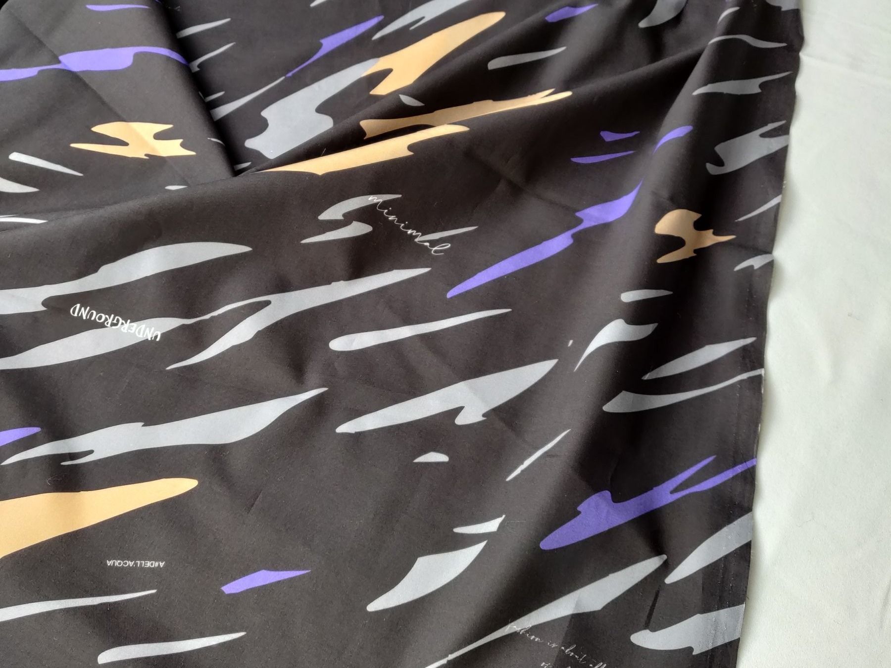 Tessuti: Designer Baumwolle Elastan leicht 1.50x1.40m nero e colori – Nuovo (secondo la descrizione) da Lufingen venduto da Voyager7 4