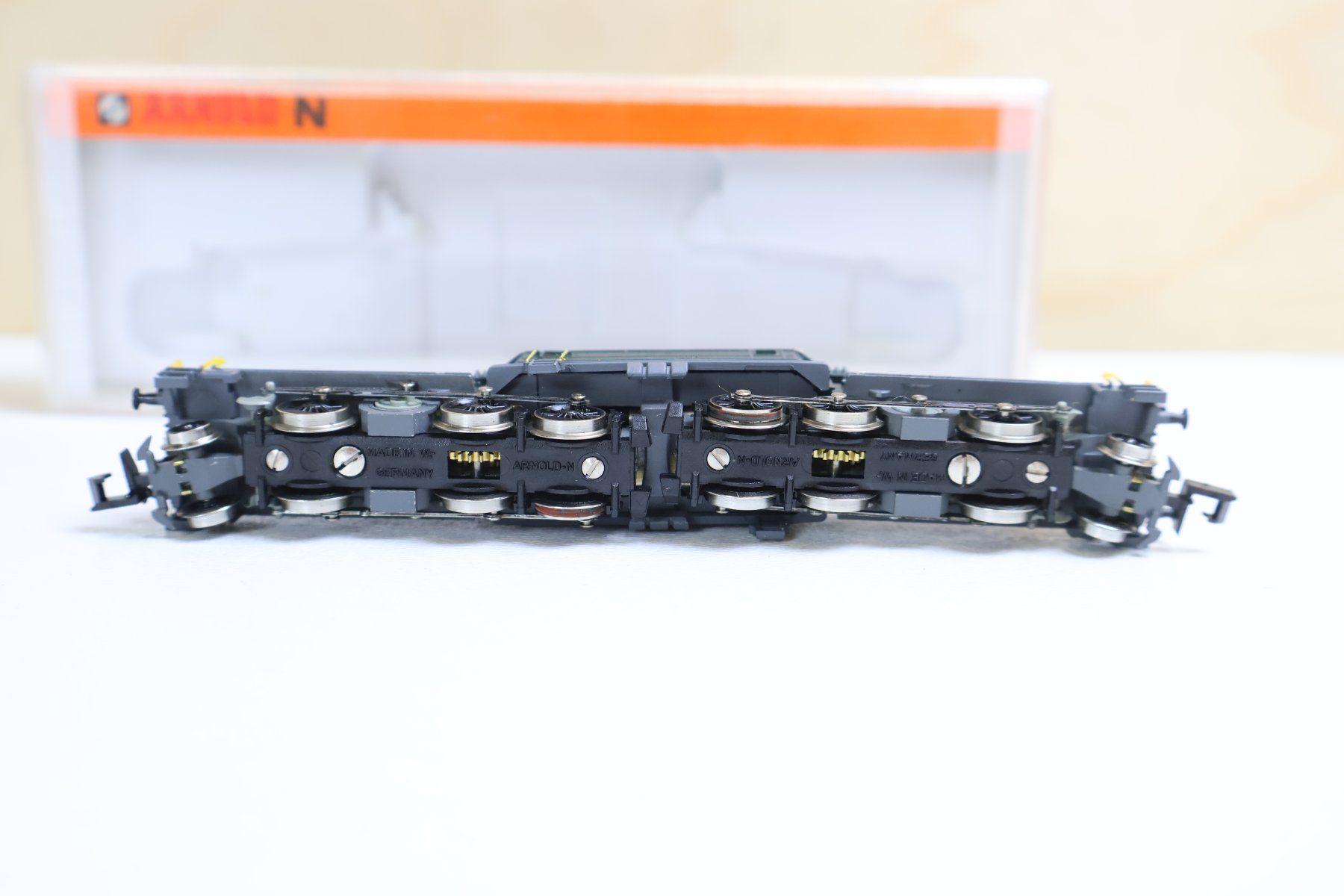 Arnold Modellini di ferrovie: ARNOLD SBB Krokodil E-Lok Ce 6/8 - 2465 - NP: 255.- – Usato da Winterthur venduto da Monstera 6