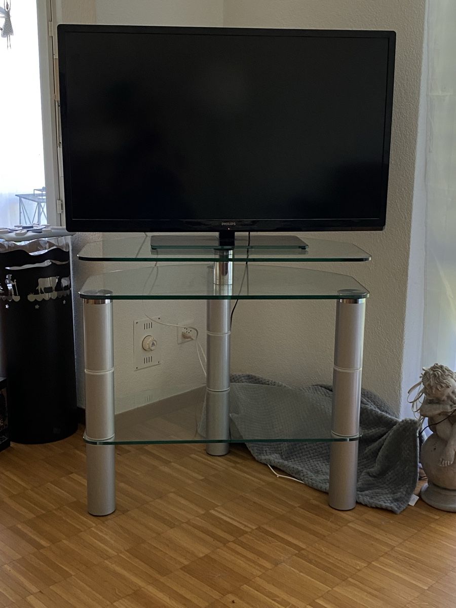 Bang & Olufsen Mobili TV: Eckfernsehmöbel Bang & Olufsen – Usato da Dättwil AG venduto da Lchicco