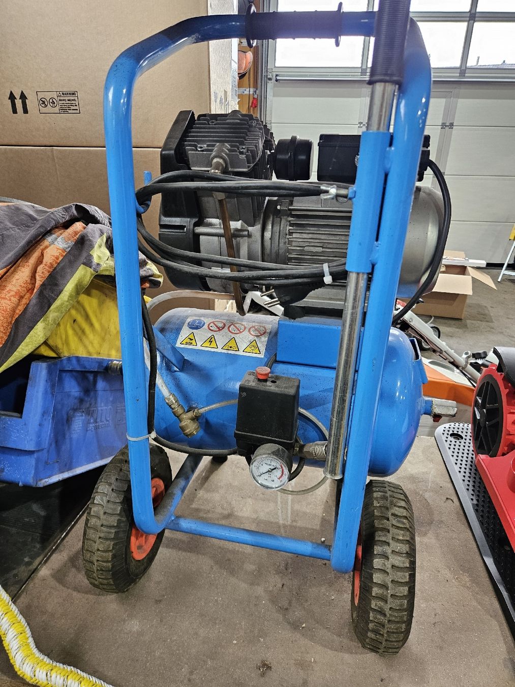 Compresseurs: Kompressor Tool – D'occasion à Oberriet SG par Deutz5120 1