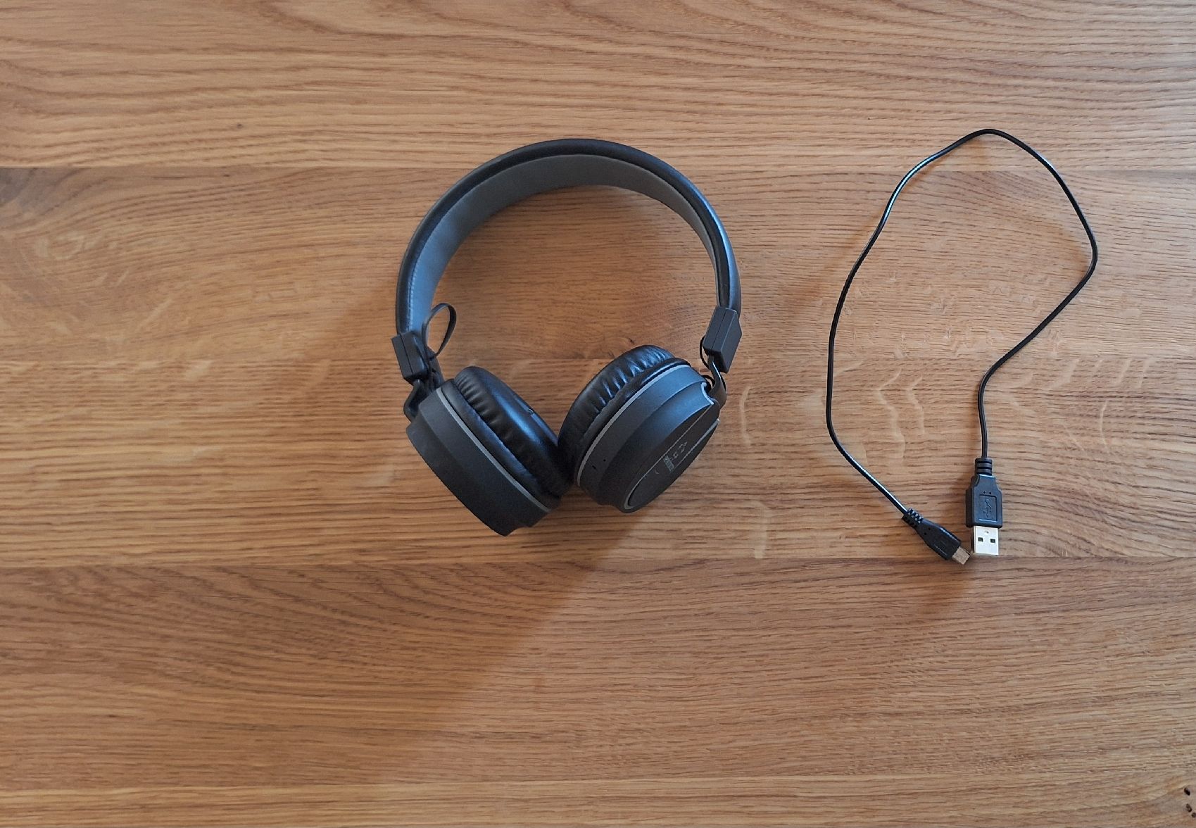 Cuffie: Bluetooth Kopfhörer – Usato da Sempach venduto da berglady30 1