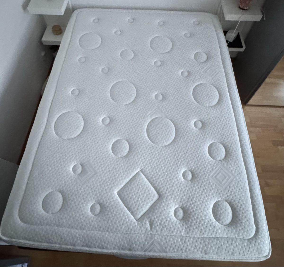 Letti: Boxspringbett 140x200 mit Bettkasten Stauraum – Nuovo (secondo la descrizione) da Adliswil venduto da sc2_72dm 3