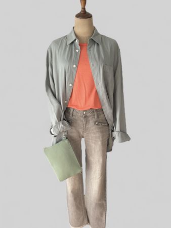 Edle Echtleder Clutch in Trend:Salbeigrün – Made in Italy, Z