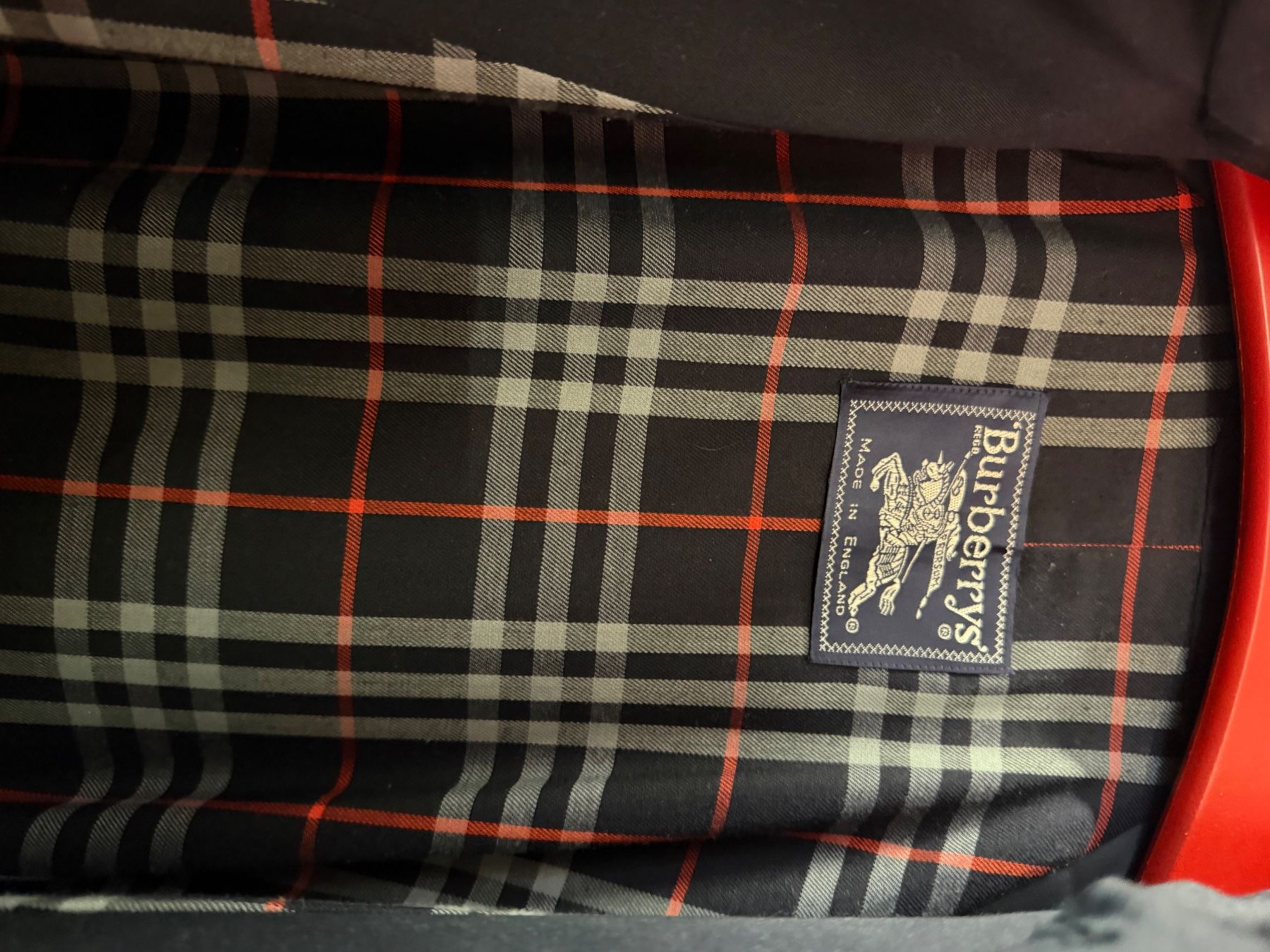 Burberry Cappotti: Bueberry Coat – Usato da Zürich venduto da SecondhandZurich 3