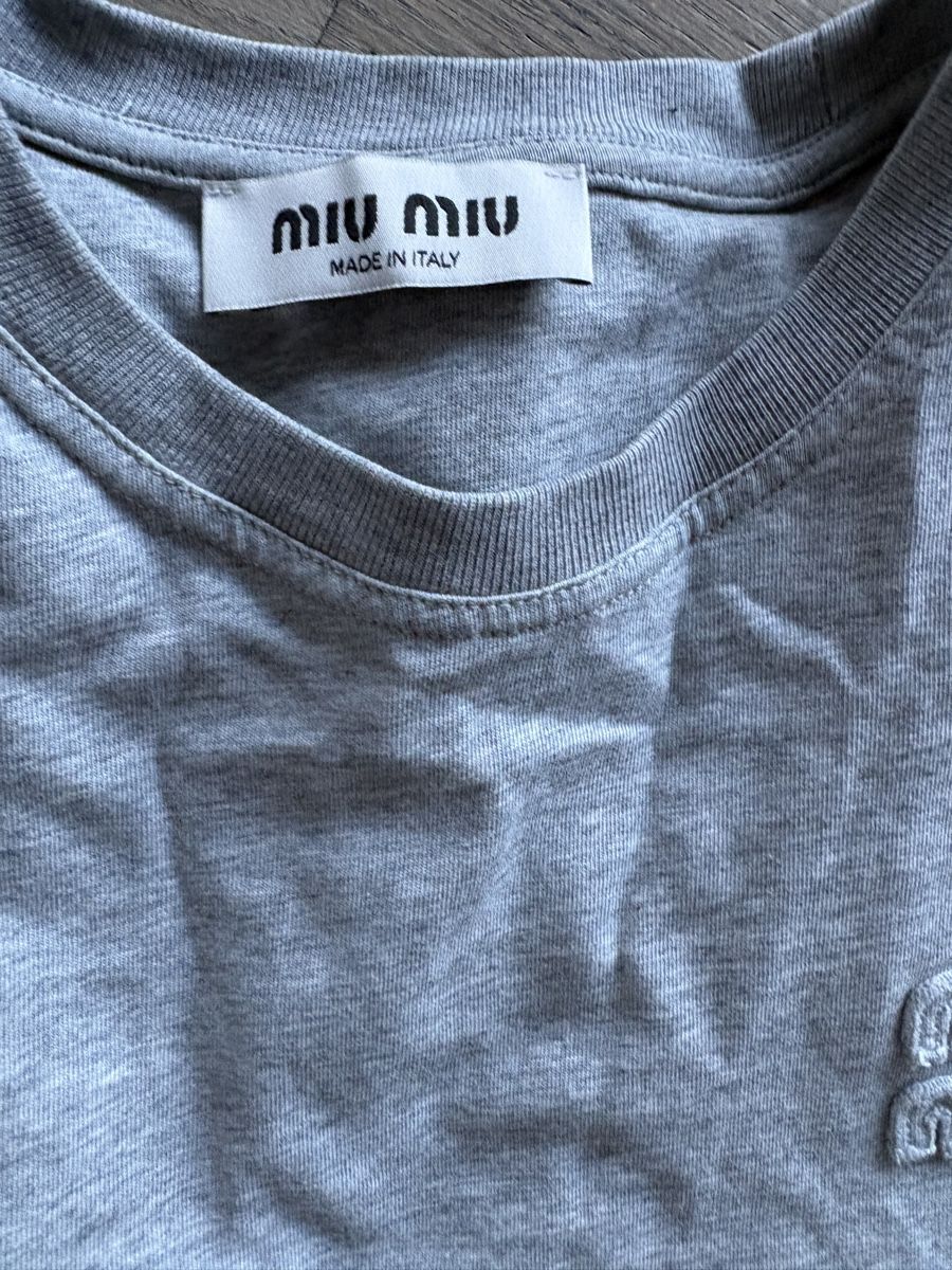 Miu Miu Tops: Miu Miu longsleeve - cotton, grey – Gebraucht aus Nyon von My_wardrobe 4