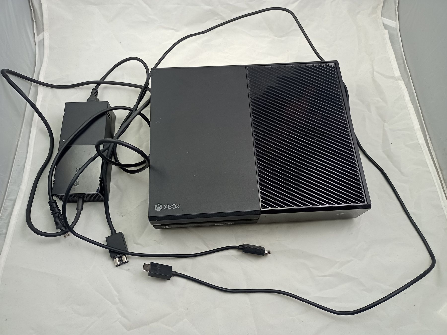 Console: Xbox One Konsole 500GB mit Controller – Usato da Buchs AG venduto da SellAndBuyX