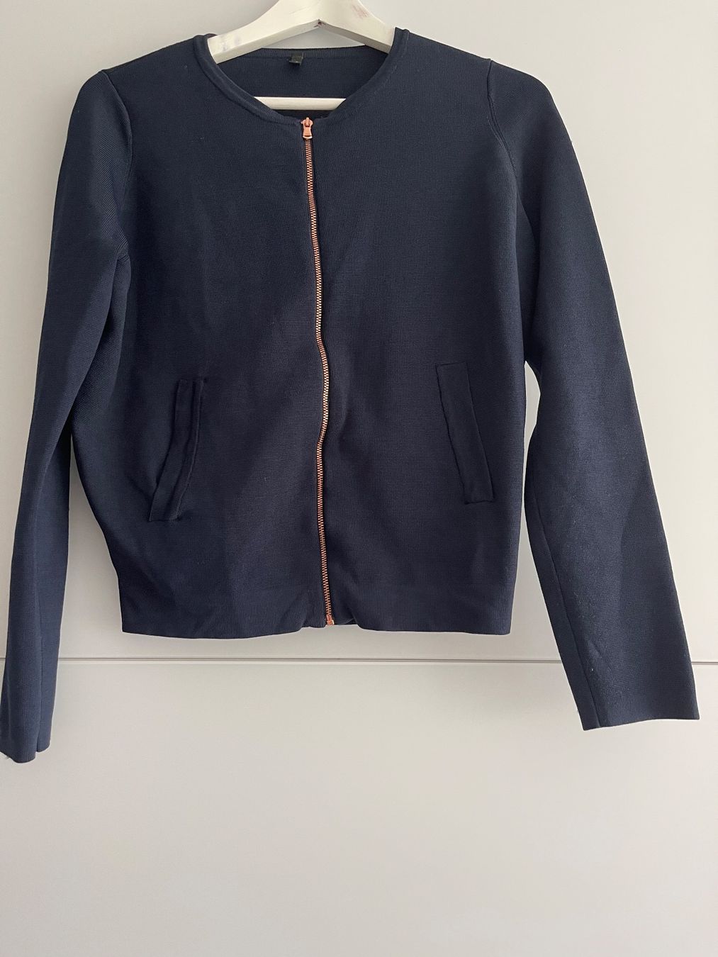 Benetton Giacche: Hochwertiges Jäckchen – Nuovo (secondo la descrizione) da Winterthur venduto da Milan340
