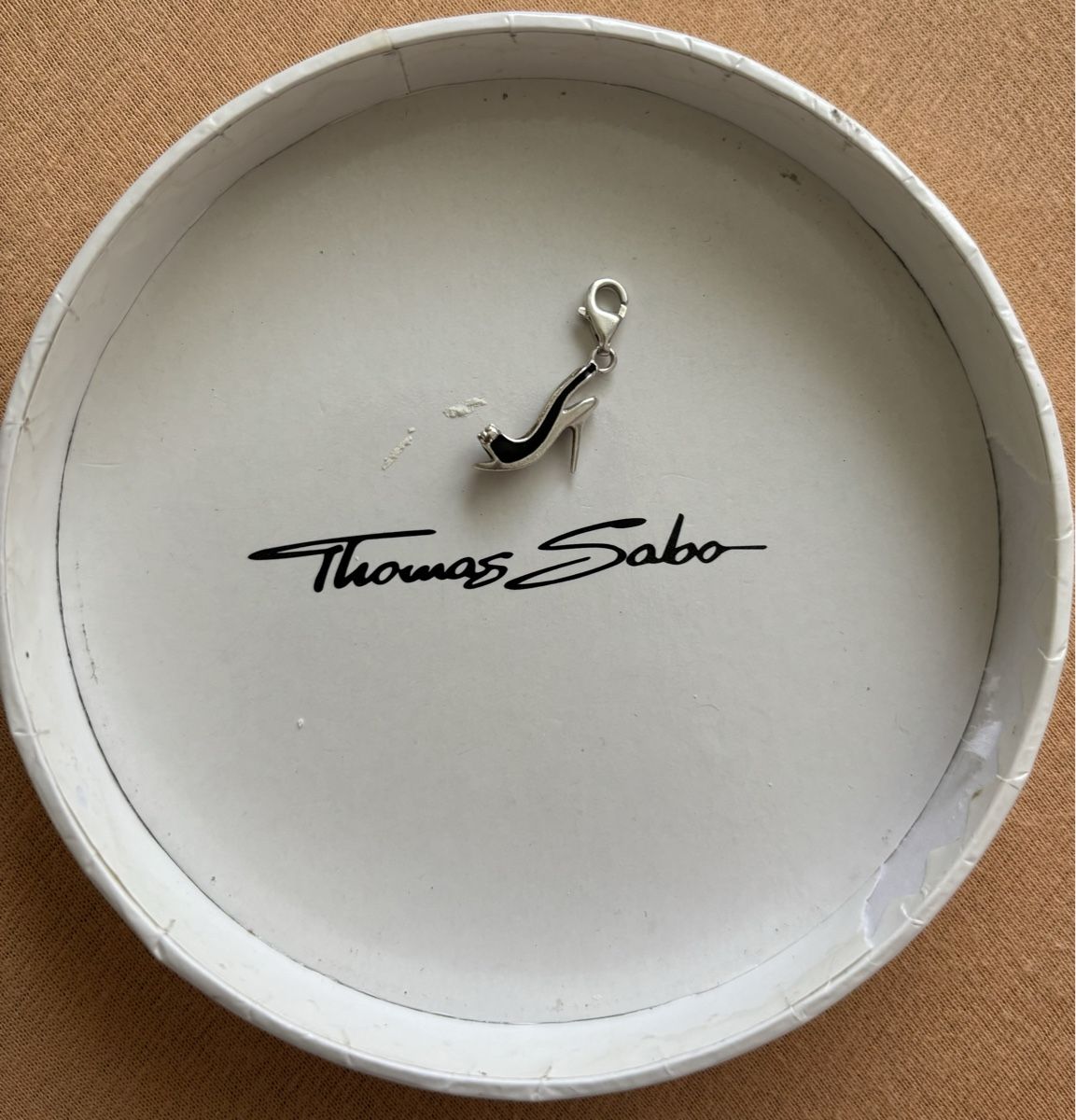 Thomas Sabo Bracciali & Braccialetti: Thomas Sabo Armband mit Charm Set – Usato da Zollikerberg venduto da Jvac2 2