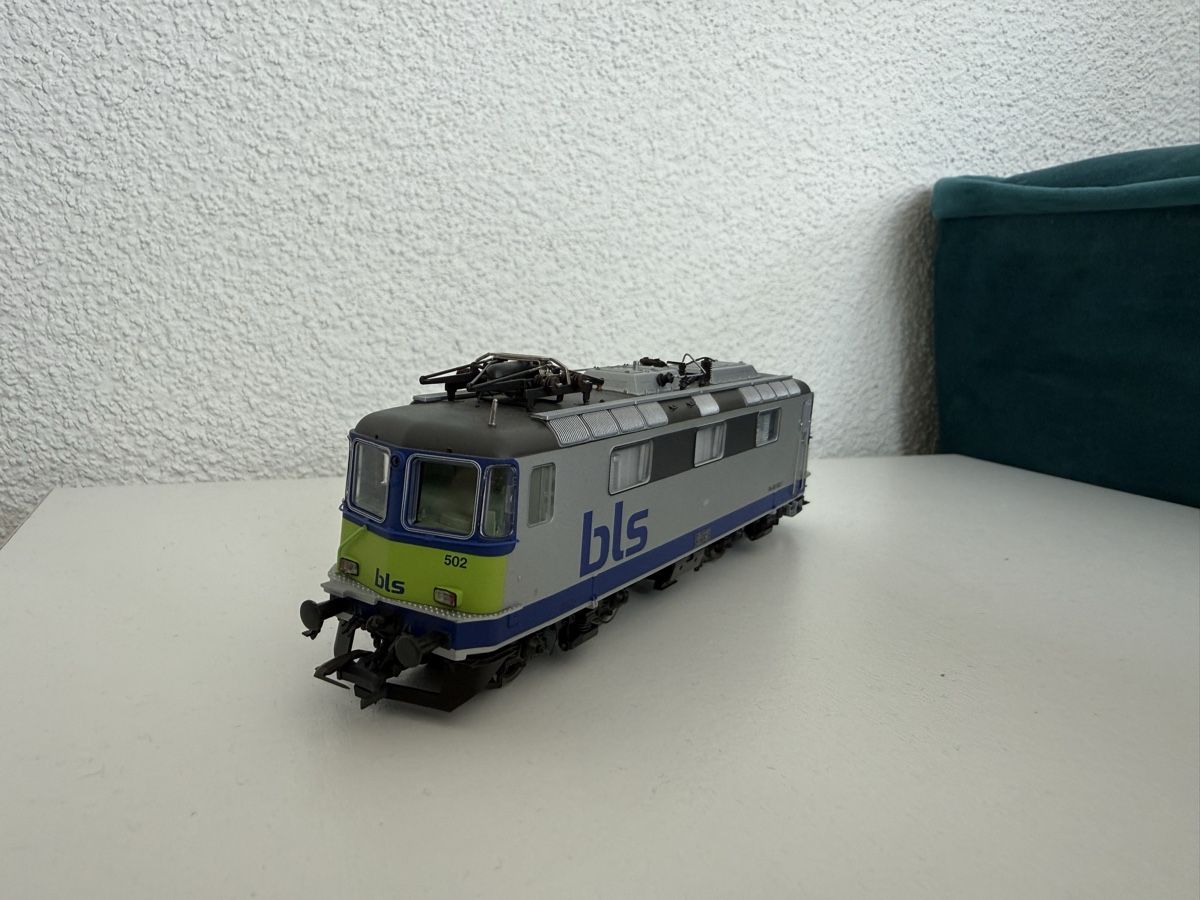 Roco Modelleisenbahnen: Roco 63844 BLS Re 420 502-7 Digital – Gebraucht aus Zürich von Ceneri