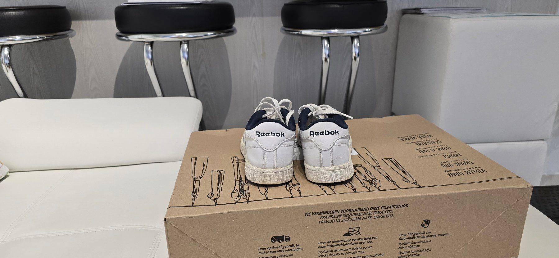 Reebok Scarpe da uomo: Reebok Sneaker,Grösse 38 – Usato da Chur venduto da Mikymiki 2