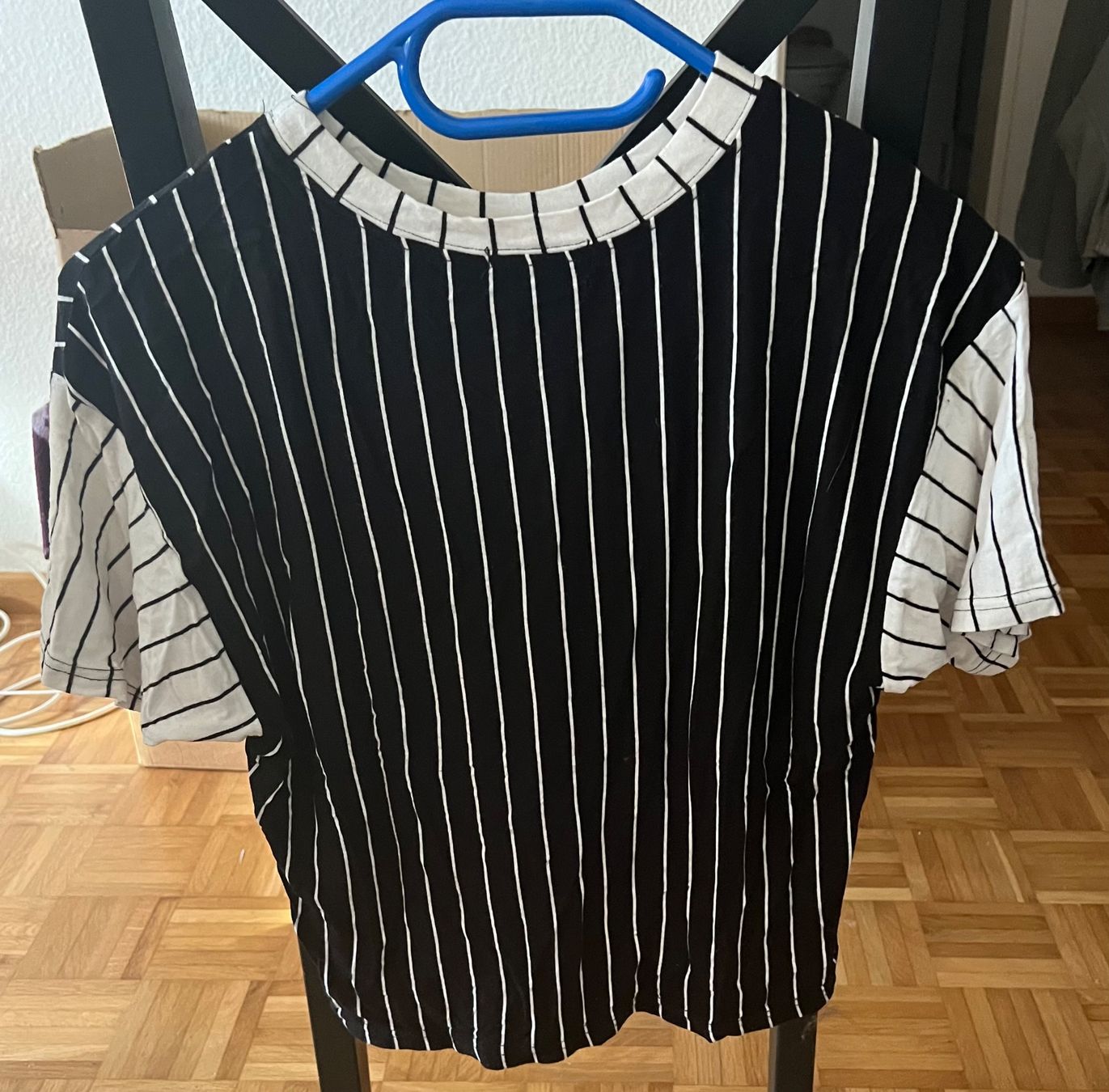 T-shirt: Damen T-Shirt. Gr. S/M – Usato da Adliswil venduto da Myxin 2
