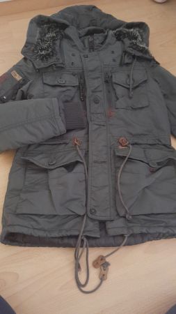 KHUJO Winterjacke/Parka, warm gefüttert, Top Zustand,