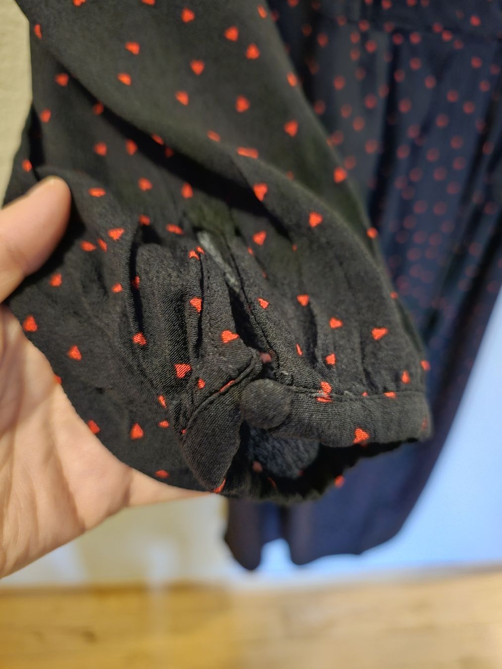 H&M Kleider: H&M Wickel-Kleid mit Herzchenmuster, Grösse M – Neu (gemäss Beschreibung) aus Bern von Oscarella 3