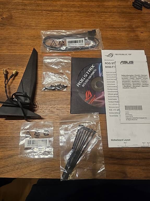 Asus Schede madri: ASUS ROG Strix B550-F Gaming – Usato da Trachslau venduto da waynhaluong 3