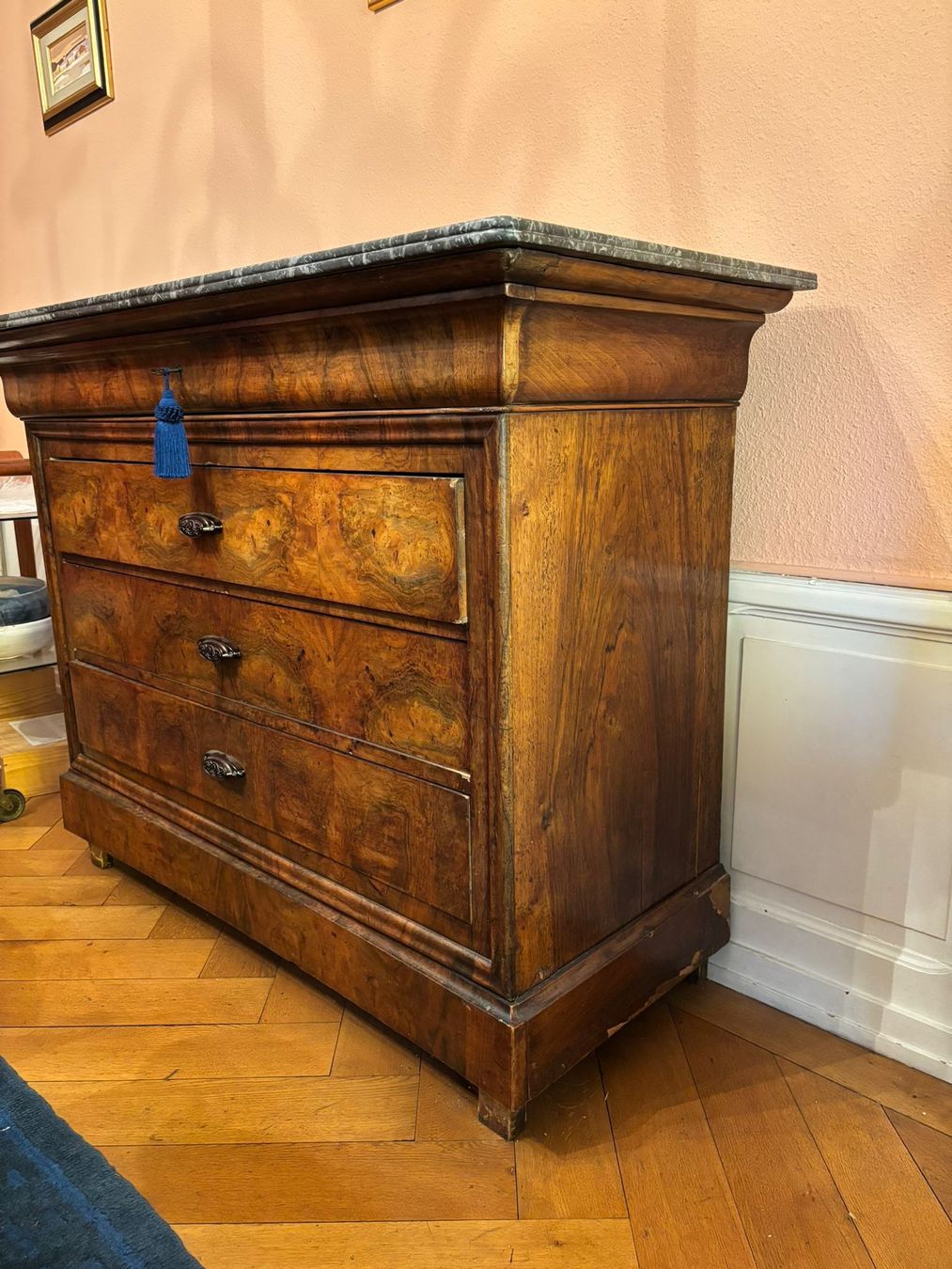 Cassettiere: Commode Louis Philippe en noyer époque XIXe siècle – Usato da Plan-les-Ouates venduto da lau_g8js 2