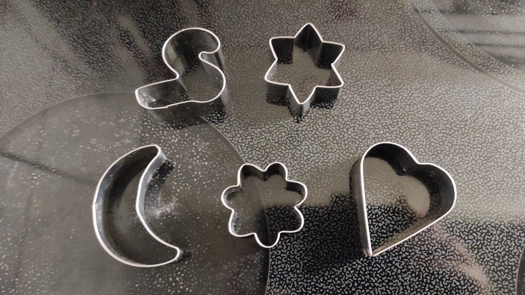 Tutte le decorazioni: Formine biscotti  - set da 5 pezzi, come nuove – Usato da Biel/Bienne venduto da mor_gbm5