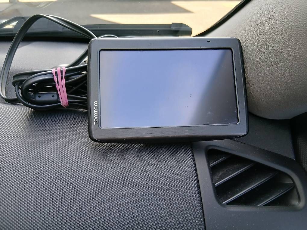Tomtom Navigatori: Tomtom Via Navi – Usato da Birsfelden venduto da coccobello03 2