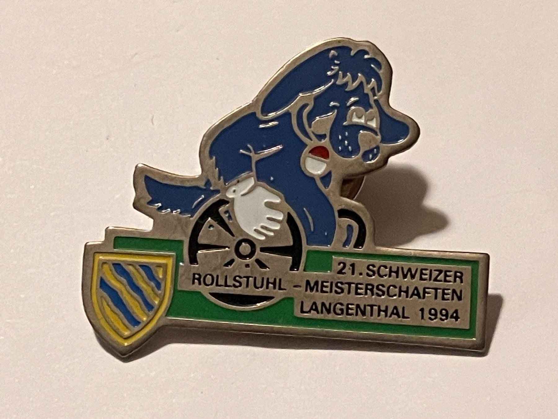 Placchette & Badge: 1 Pin Schweizer Rollstuhl Meisterschaften Langenthal 1994 – Usato da Basel venduto da djwwpp