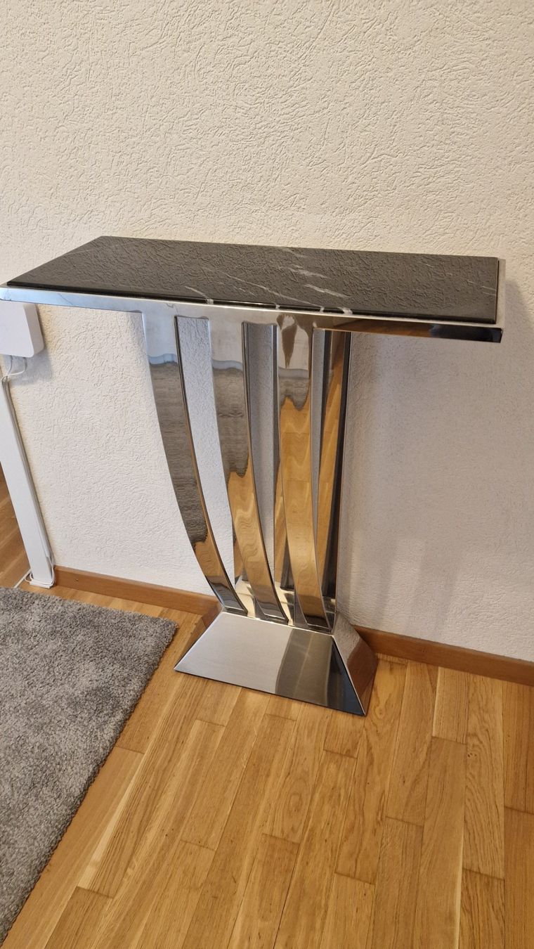Ladenausstattungen & Messebau: Console Table Eichholtz – Gebraucht aus Meyrin von techCluster