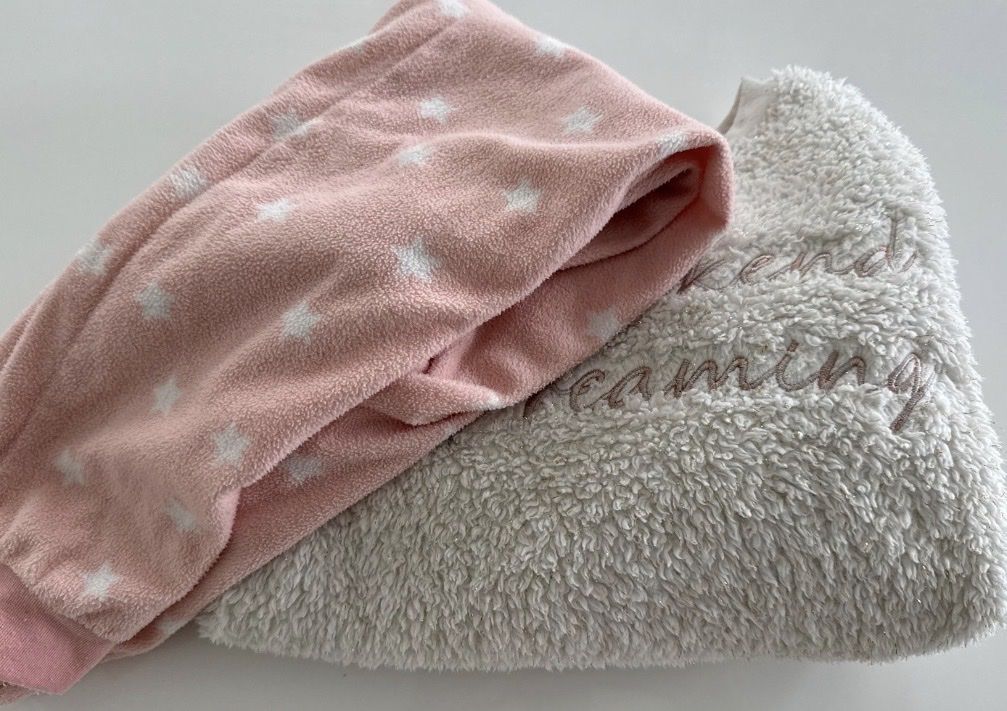 Pigiama & Simili: Pyjama Gr. 128-134, Kuschelig Warm! – Nuovo (secondo la descrizione) da Freidorf TG venduto da nad_fxh7 3