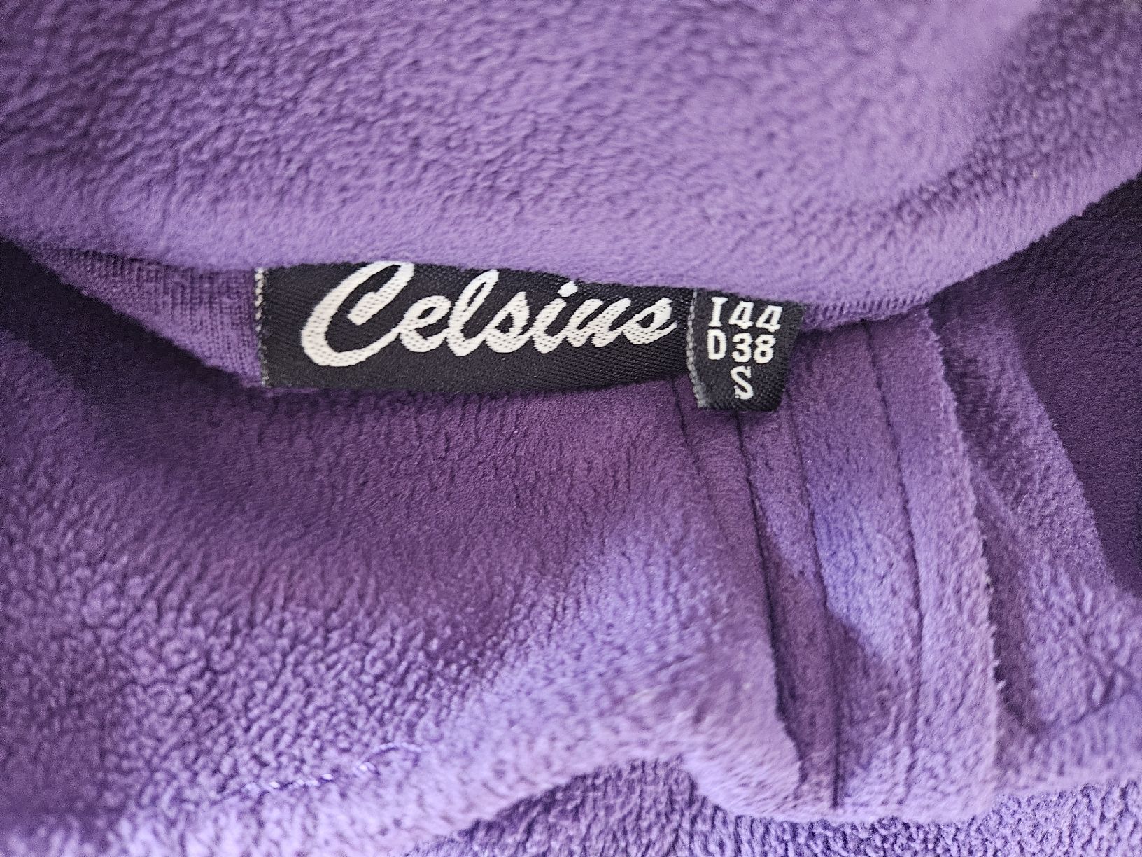 Pullover & Sweatshirts: Warme Fleece-Pulli von Celsius, Lila, Grösse S, Top! – Gebraucht aus Abtwil AG von Ayline.a8 2