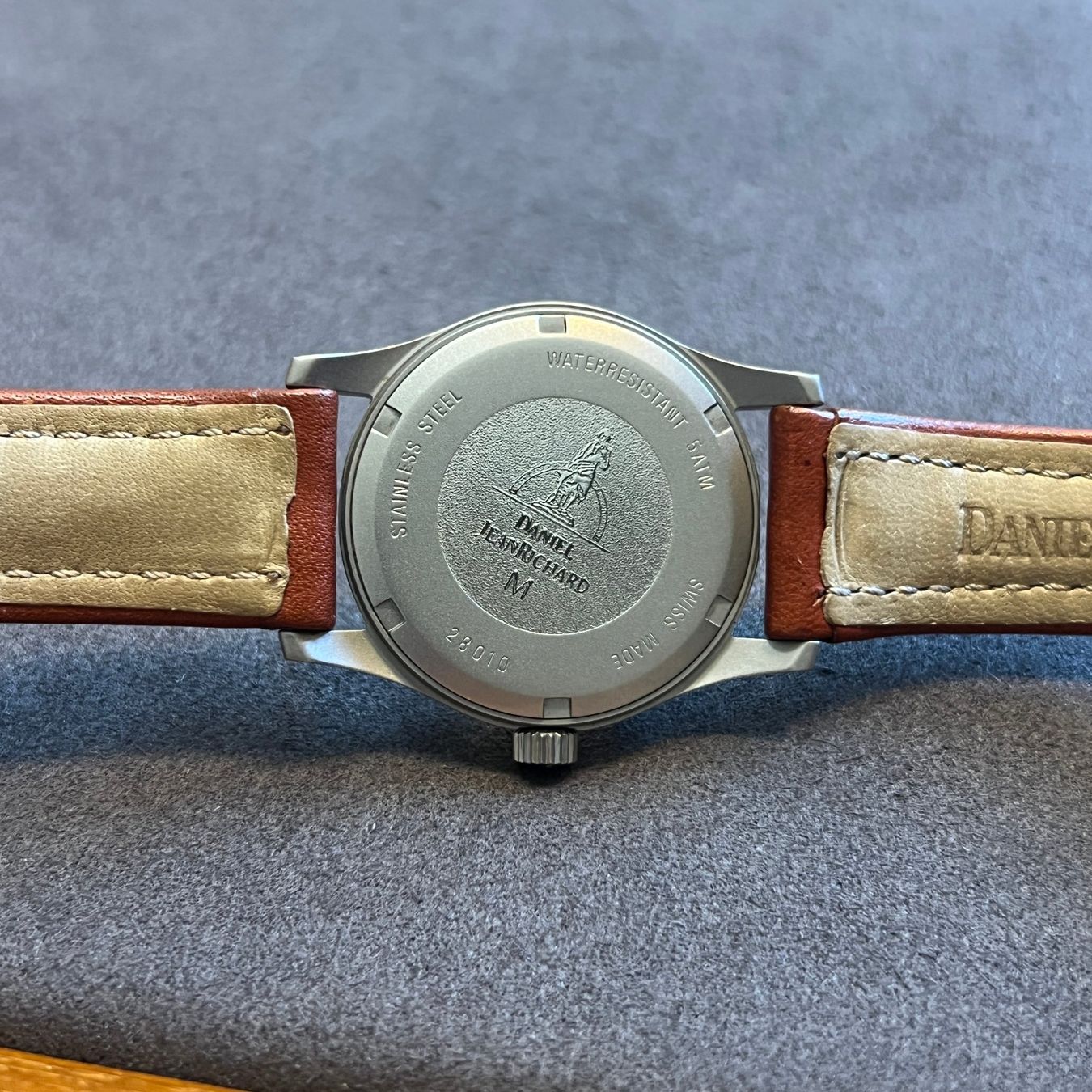 JeanRichard Uhren: JeanRichard Highlands Quartz Date 28010 – Gebraucht aus Carouge GE von Watchaser 4