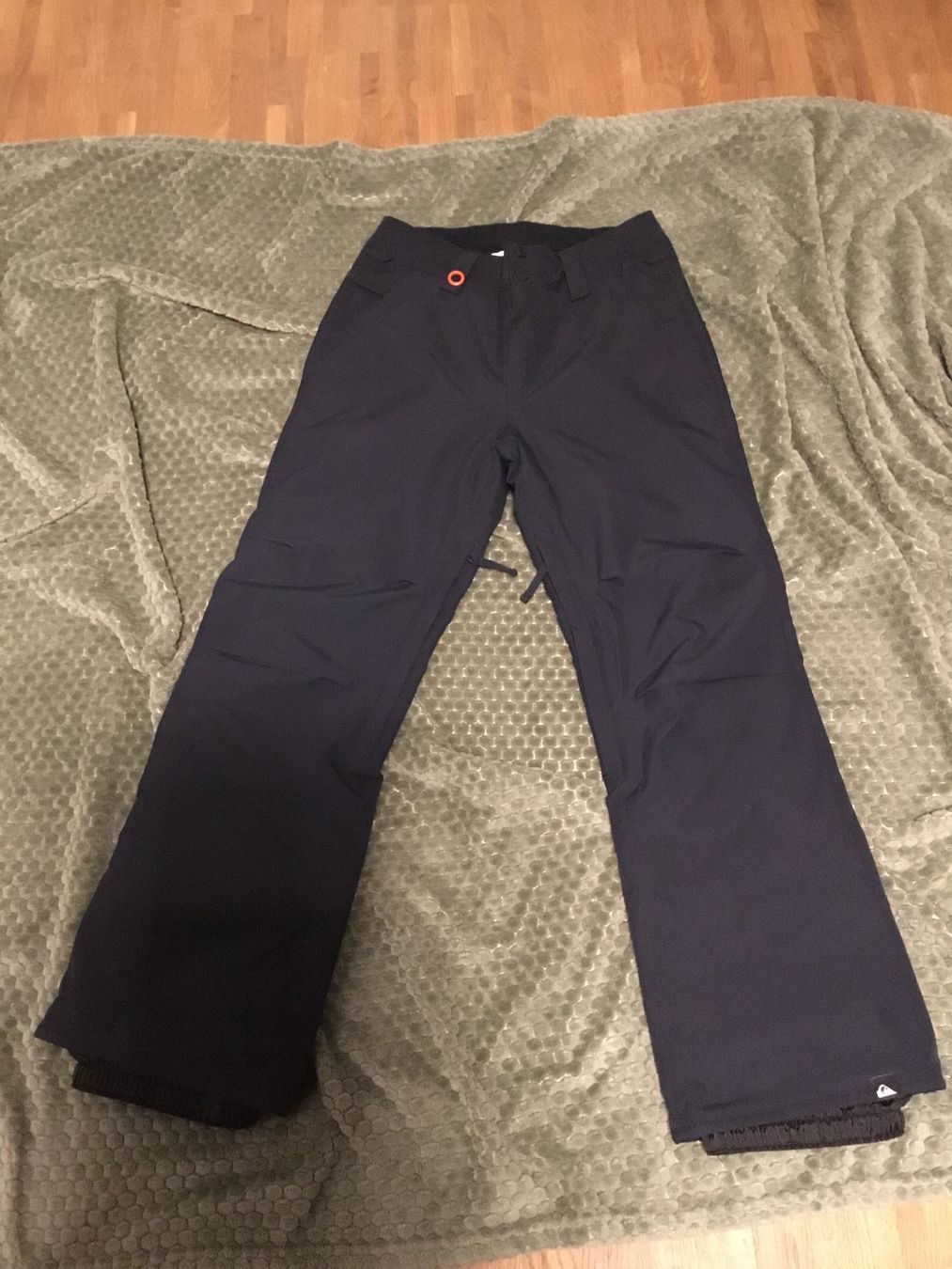 Quiksilver Anzüge: Quiksilver Skihose, Boy, Gr. 152 – Gebraucht aus Chur von Jacky17