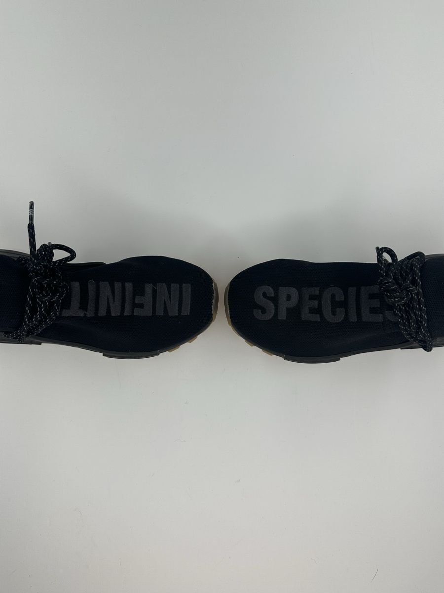 Adidas Scarpe da uomo: Adidas Pharrell Williams Human Race, Schwarz, Gr. 41 – Usato da Luzern venduto da kim221080 1