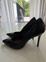 Arezzo Black Croc-Embossed Patent Leather Pumps 9,5 cm S. 40