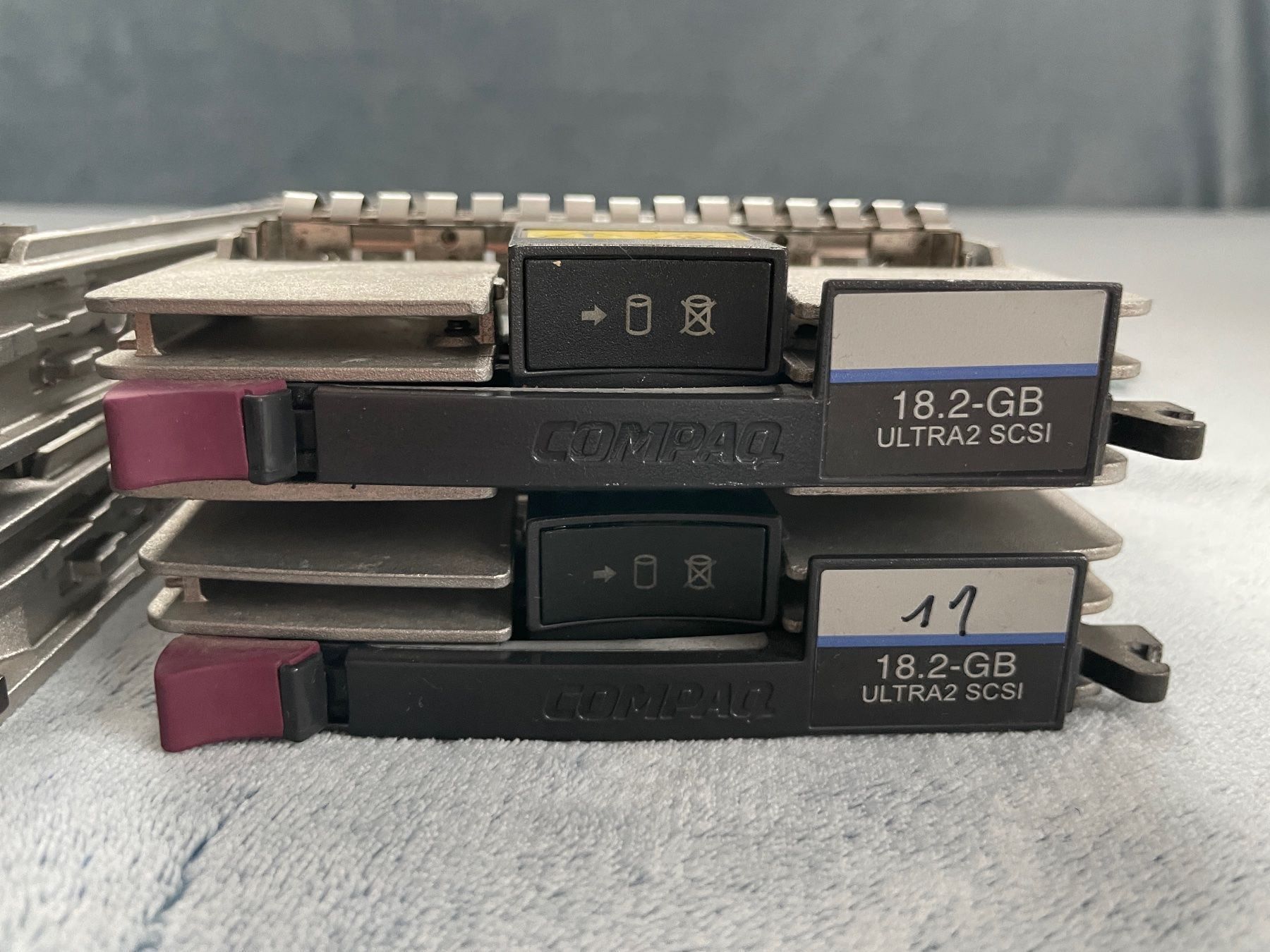 Server: 4 HP HDD Server Caddy 3.5" – Gebraucht aus MAGDEN von GoldenEagle2020 2