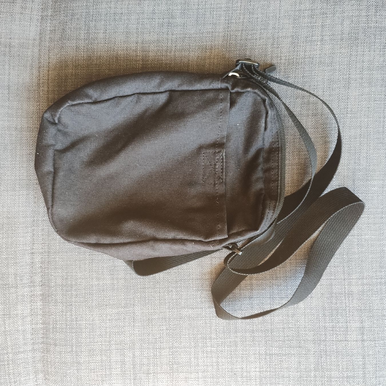 Nike Borse: Nike Umhängetasche schwarz – Usato da Nussbaumen AG venduto da off_6rdl 1