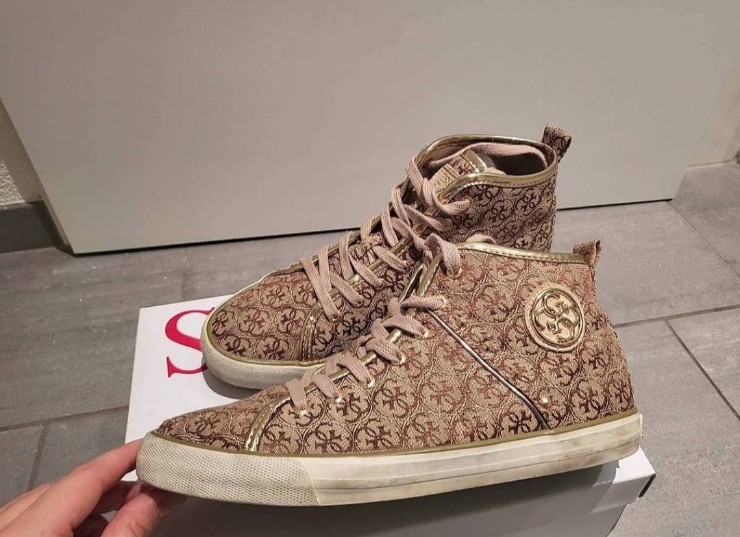 Guess Damenschuhe: Guess Sneakers – Gebraucht aus Hellbühl von d.d.d.125 1