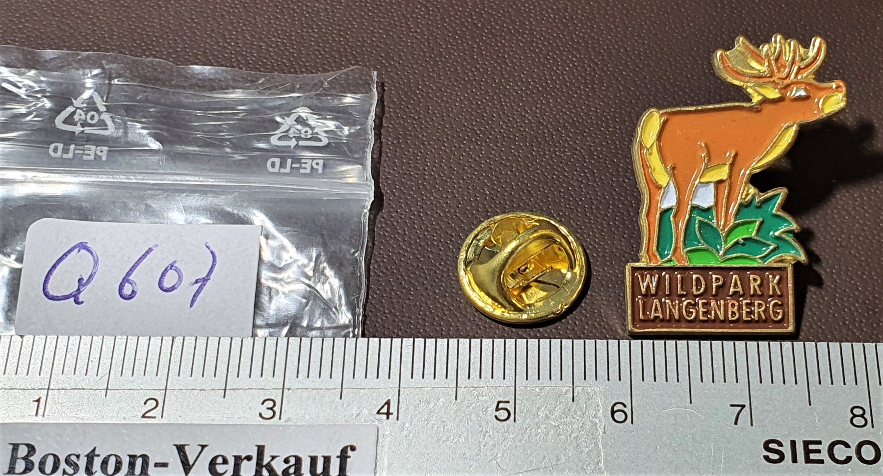 Placchette & Badge: Q607 - Pin Wildpark Langenberg Sihlwald - Hirsch – Usato da Reinach BL venduto da Boston-Verkauf 1