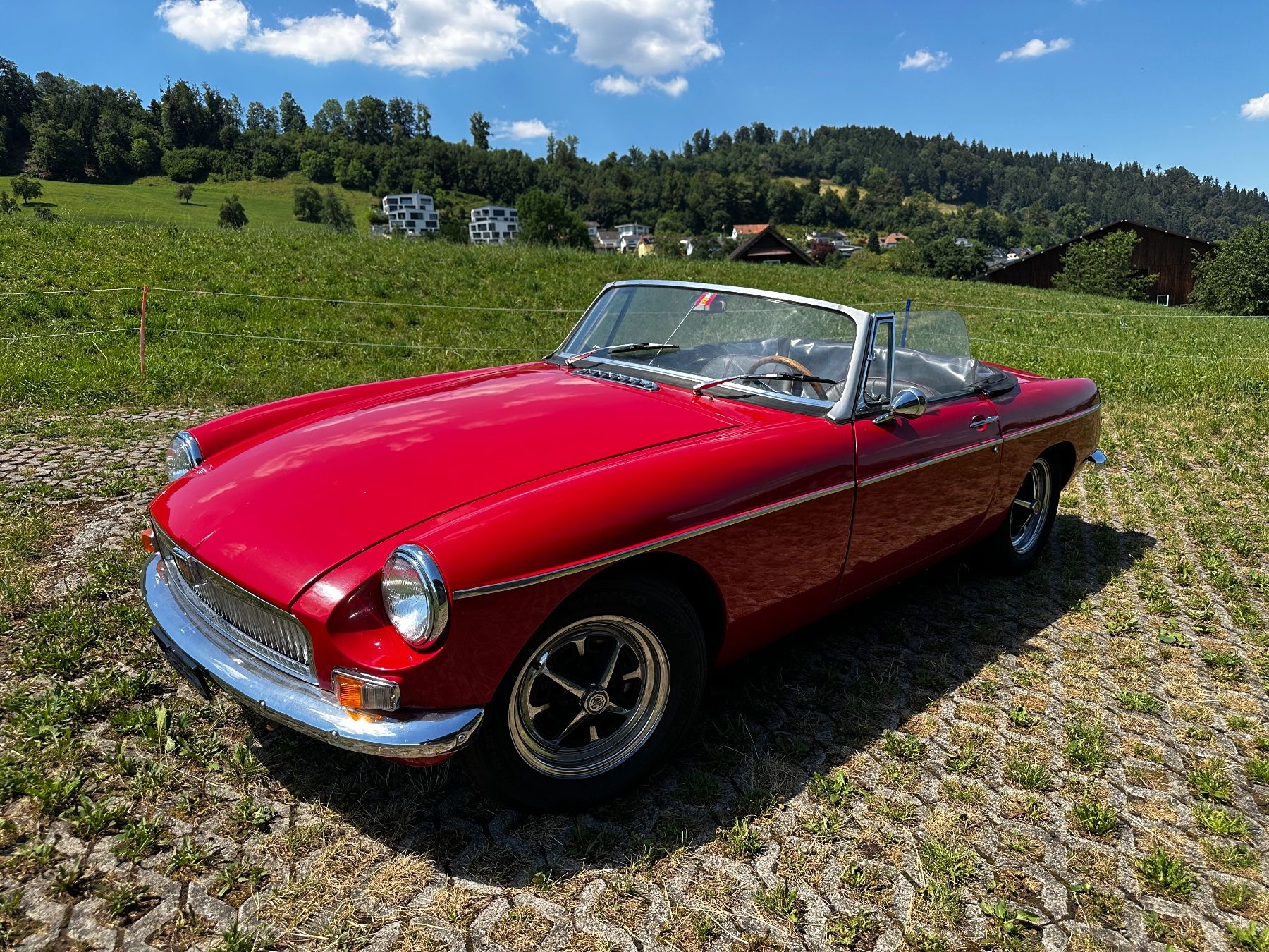 MG Automobili: zu verkaufen MGB 1968 – Usato da Küssnacht am Rigi venduto da jubaisi 1